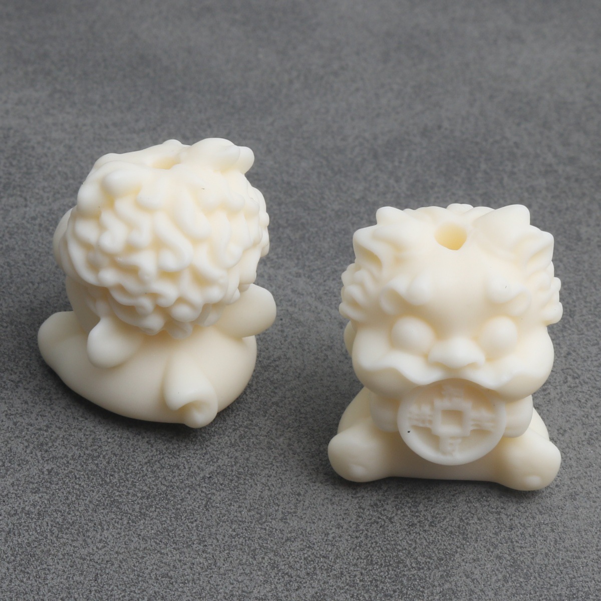 Gold swallowing beast 15x20mm (10 pieces per pack)