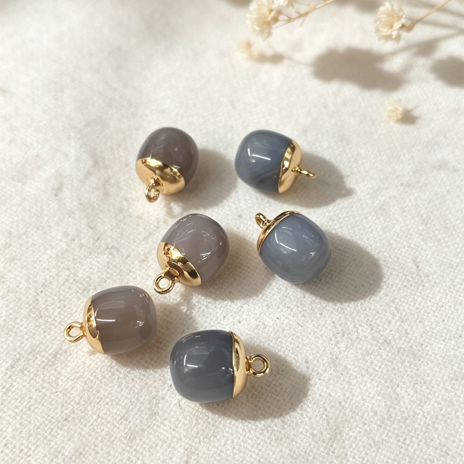 Gray agate