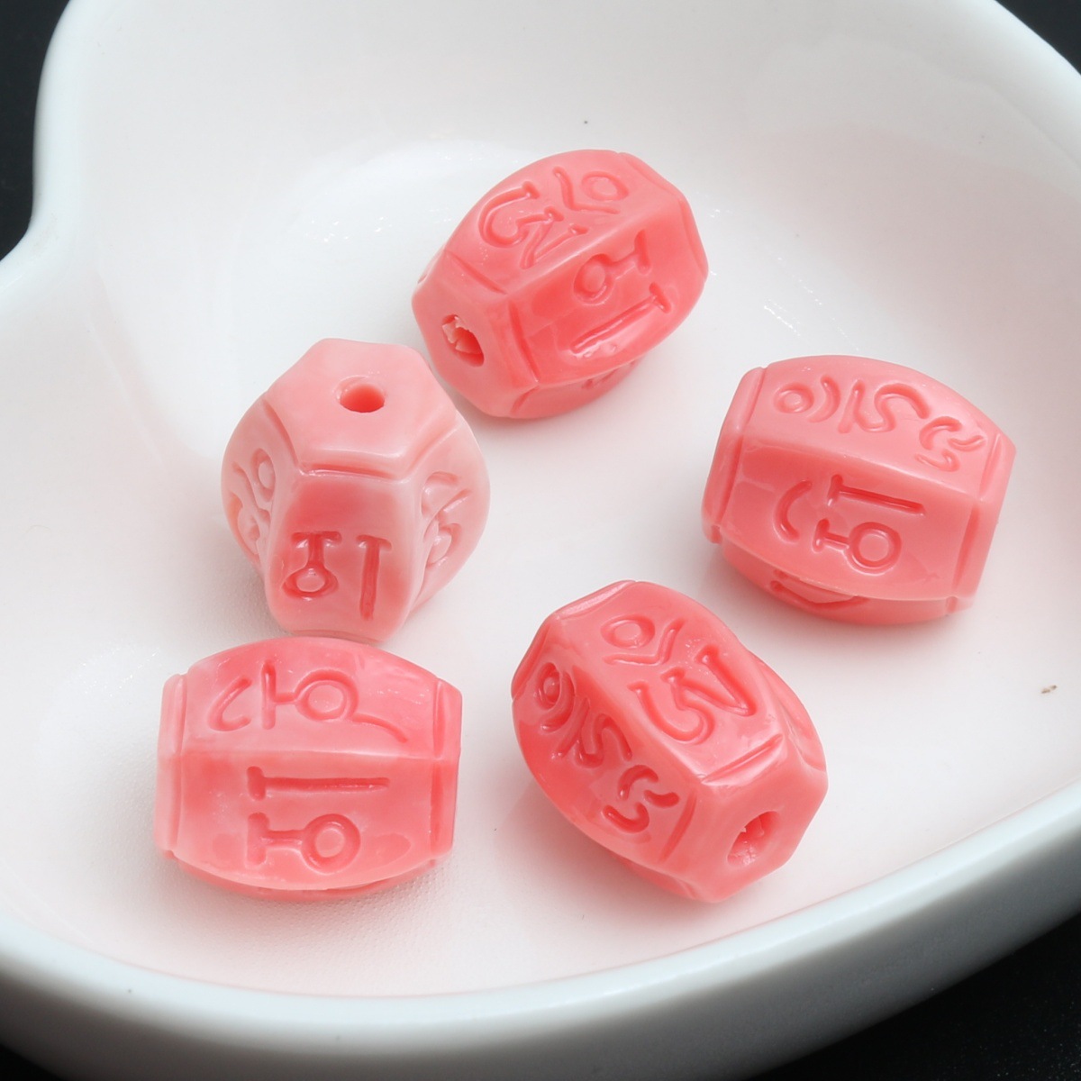 Watermelon red six-character mantra 11*13mm