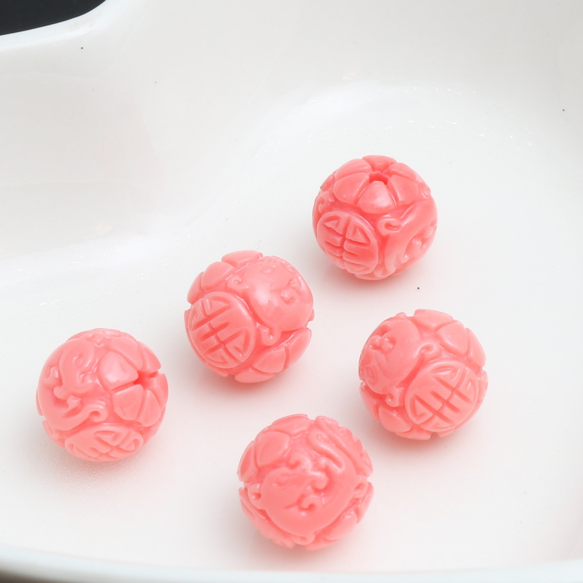Watermelon red dragon pattern beads 14mm