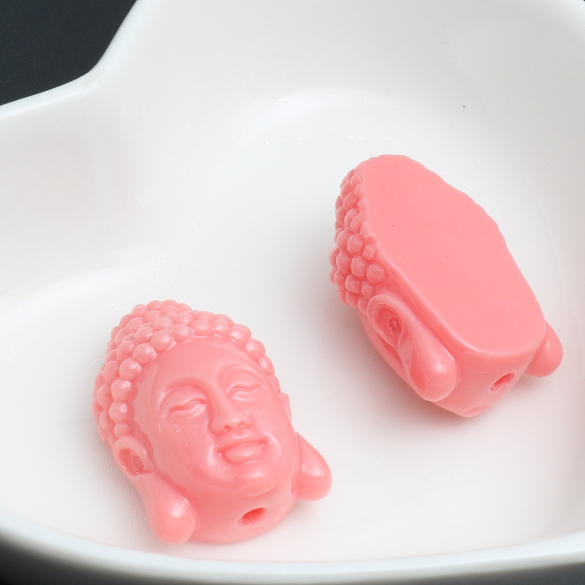 Watermelon red flat bottom buddha head 24mm