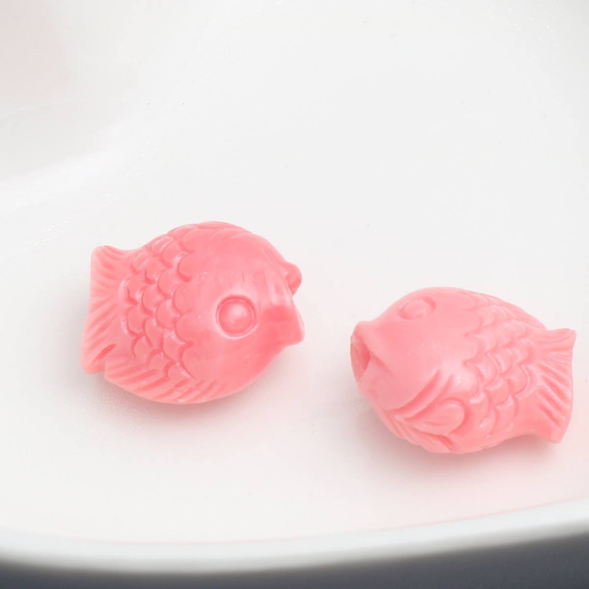 Watermelon red single fish 14.5mm