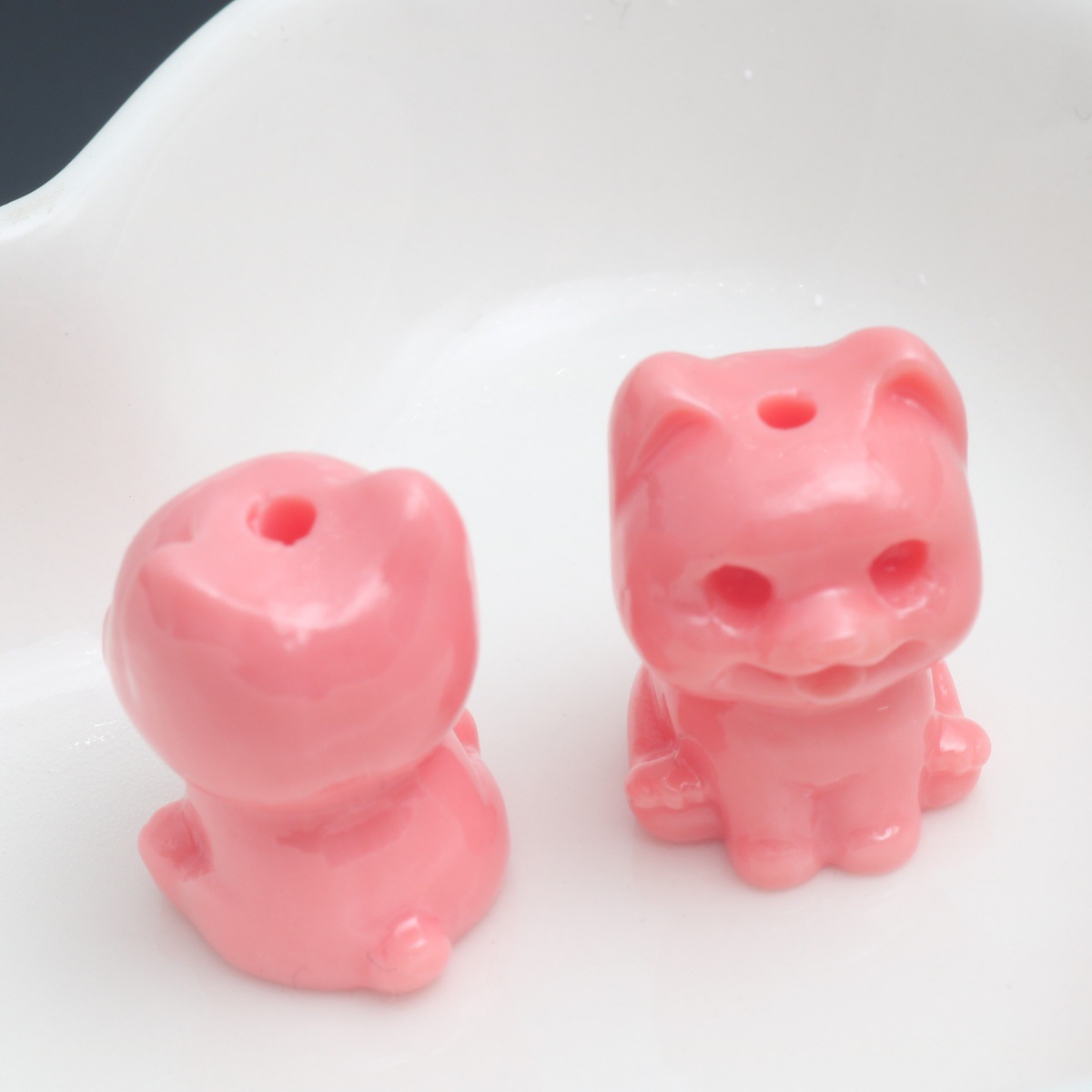 Watermelon red puppy 18.8mm