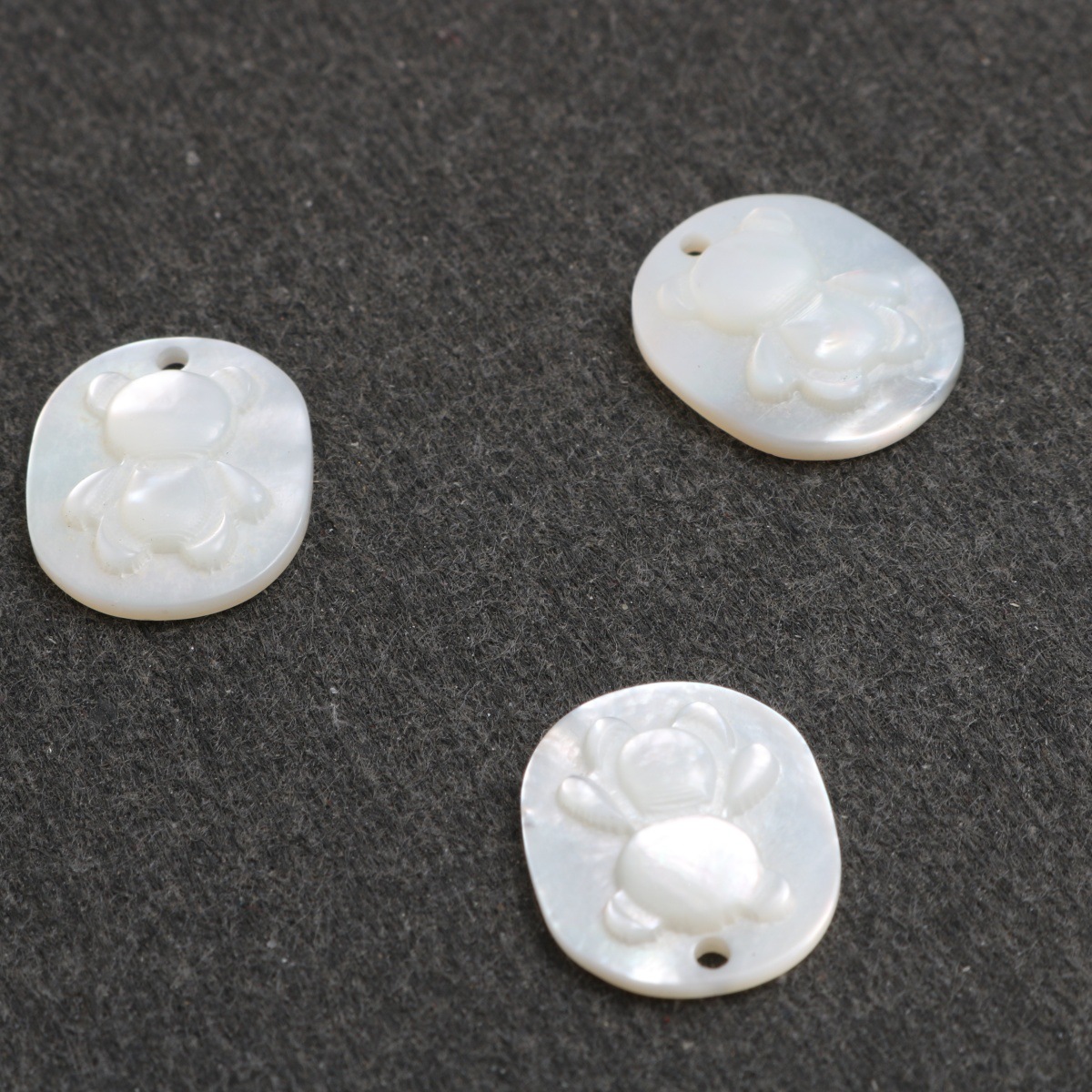 White bear 14*12mm