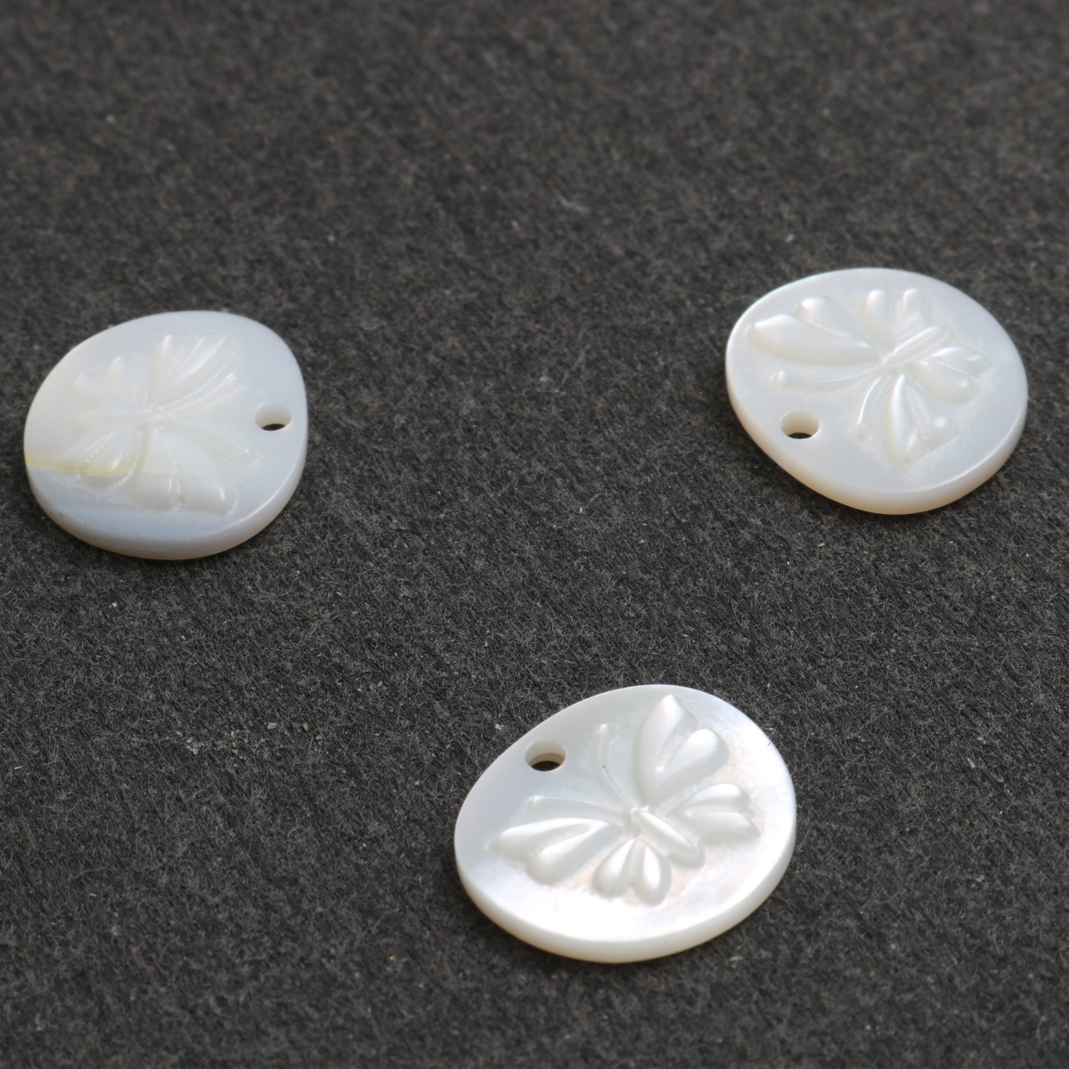 White butterfly 14*12mm
