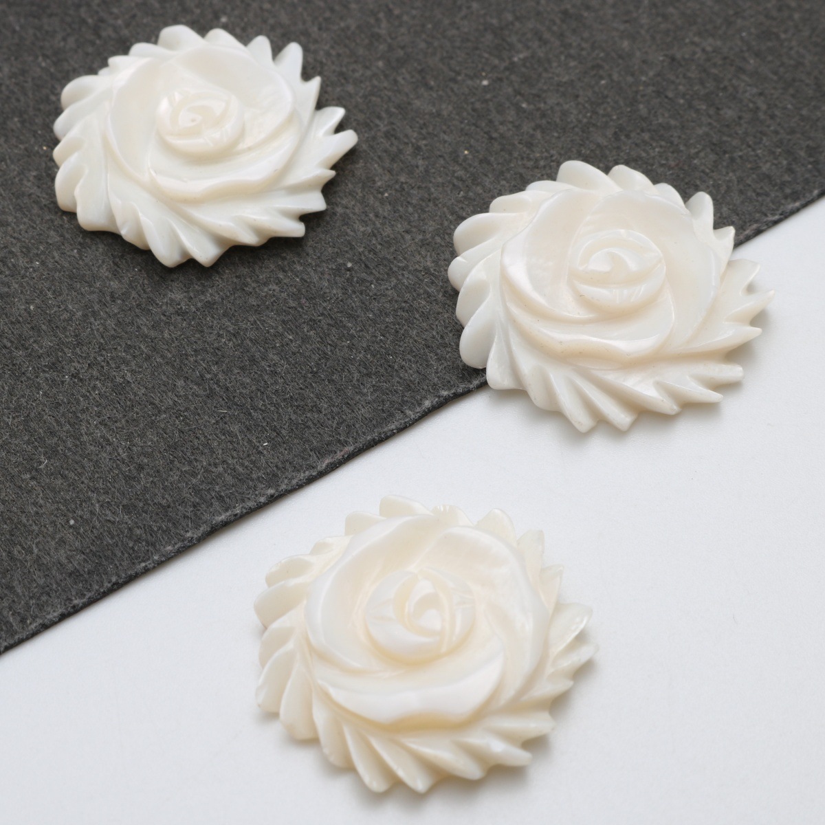 White 23.3*4.3mm