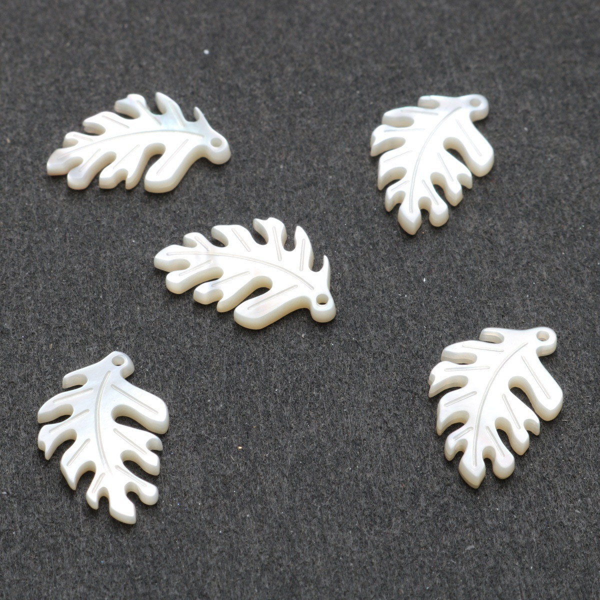 White small leaves 18*12mm