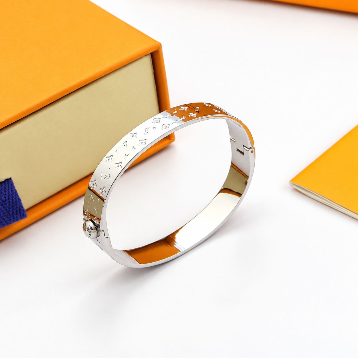 Diamond-free bracelet-white gold