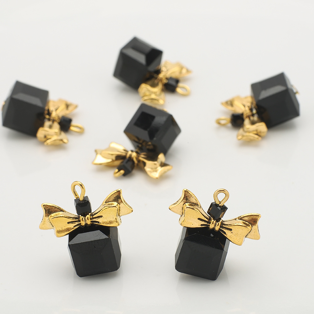 Gold bow black