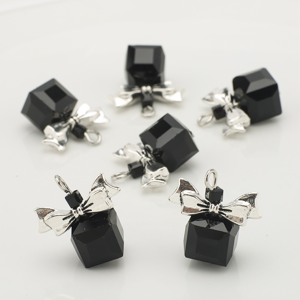 Silver bow black
