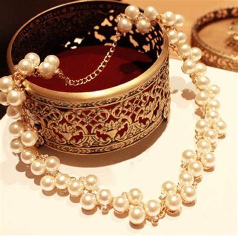 Collection de bijoux en perles fines